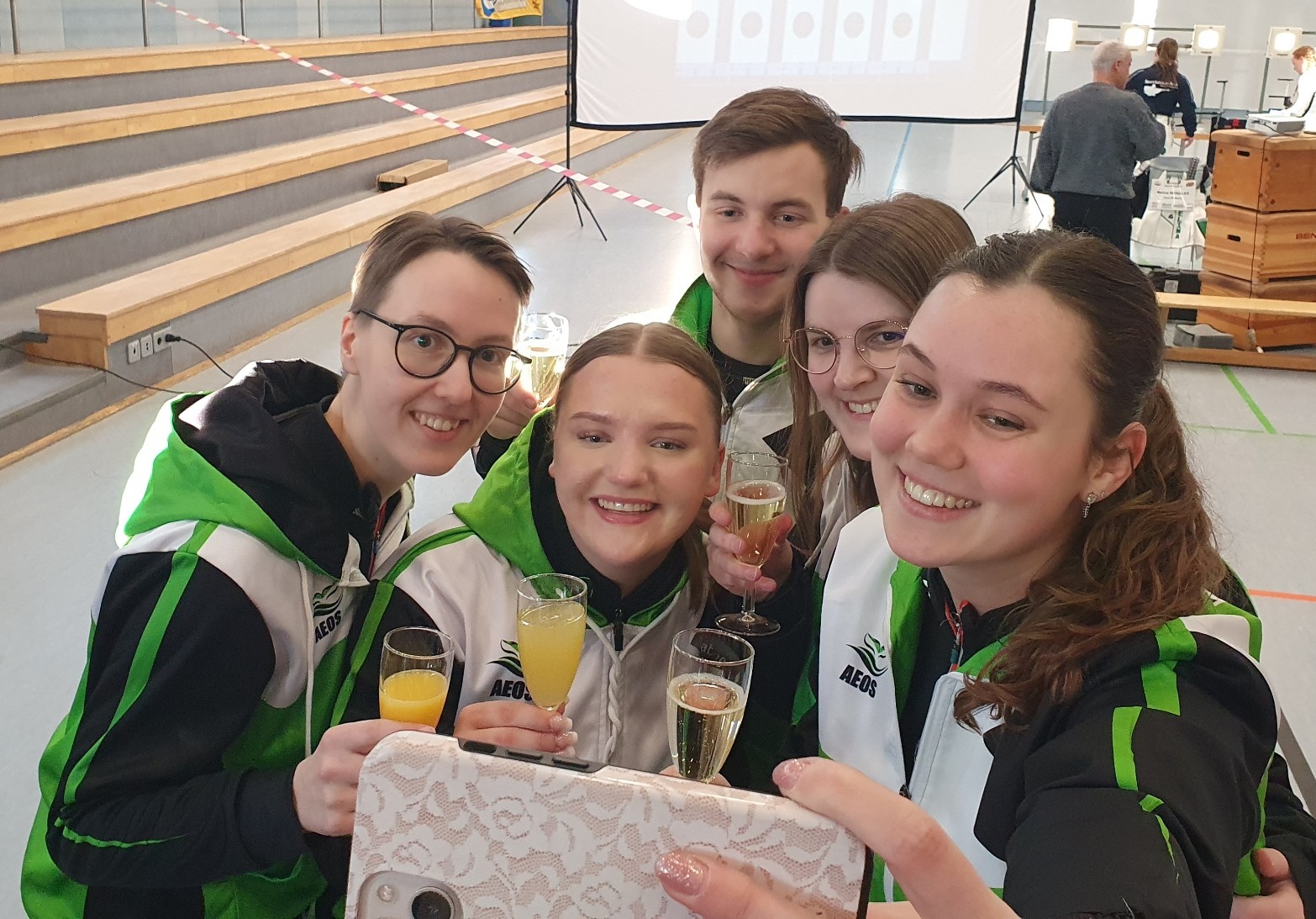 2026 01 Sekt und Selfi dar nicht fehlen 