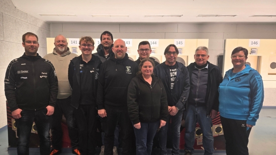 Historisch: Zehn neue Trainer C Leistung Pistole im WSB